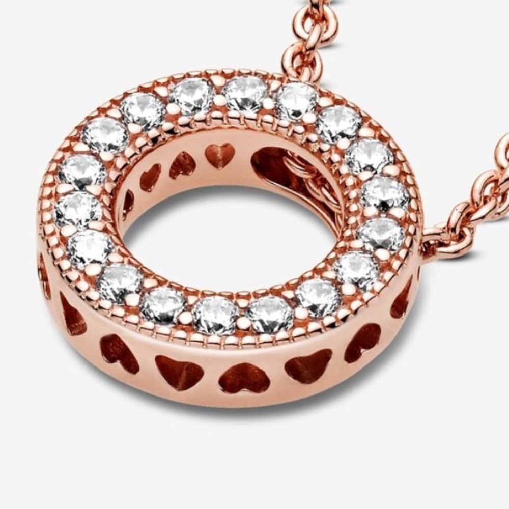 Pandora Logo Pavé Circle Collier Necklace
